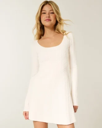 Mini-robe babydoll à nouer dans le dos