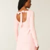 Mini-robe babydoll à nouer dans le dos Mini-robe babydoll à nouer dans le dos