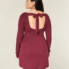 Mini-robe babydoll à nouer dans le dos Mini-robe babydoll à nouer dans le dos