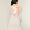 Mini-robe babydoll à nouer dans le dos Mini-robe babydoll à nouer dans le dos