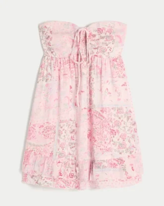 Mini-robe babydoll sans bretelles à volants