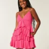 Mini-robe babydoll à volants et encolure en V Mini-robe babydoll à volants et encolure en V