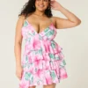 Mini-robe babydoll à volants et encolure en V Mini-robe babydoll à volants et encolure en V