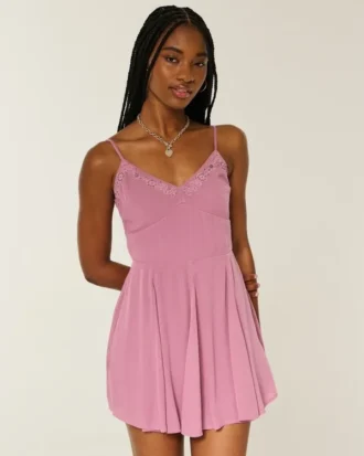 Mini-robe brodée Mini-robe brodée