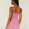 Mini-robe brodée