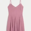 Mini-robe brodée