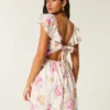 Mini-robe à manches flottantes et taille en V Mini-robe à manches flottantes et taille en V