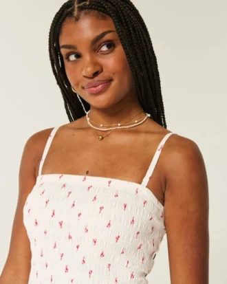 Mini-robe sans bretelles à corsage smocké