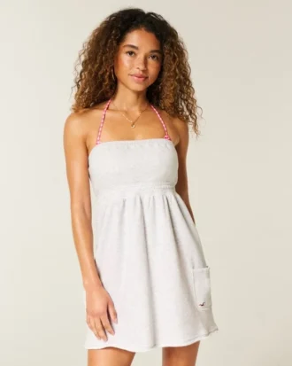 Mini-robe sans bretelles en tissu éponge Mini-robe sans bretelles en tissu éponge