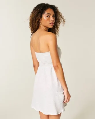 Mini-robe sans bretelles en tissu éponge Mini-robe sans bretelles en tissu éponge