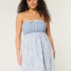 Mini-robe sans bretelles style crochet Mini-robe sans bretelles style crochet