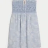 Mini-robe sans bretelles style crochet Mini-robe sans bretelles style crochet