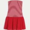Mini-robe sans bretelles à taille basse en tricot tissé Mini-robe sans bretelles à taille basse en tricot tissé