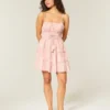 Mini-robe smockée scintillante