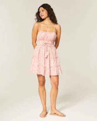 Mini-robe smockée scintillante Mini-robe smockée scintillante