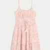 Mini-robe smockée scintillante