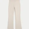 Pantalon bootcut à taille repliée en maille tricotée Gilly Hicks Pantalon bootcut à taille repliée en maille tricotée Gilly Hicks