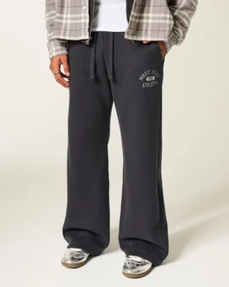 Pantalon de survêtement bootcut à motif Forest Hills Athletics Pantalon de survêtement bootcut à motif Forest Hills Athletics