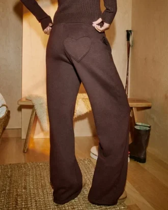Pantalon de survêtement à jambes larges avec poche en forme de cœur