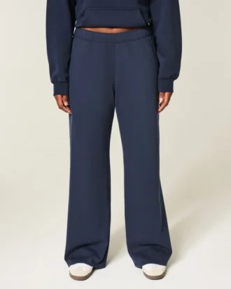 Pantalon de survêtement à jambes larges avec poche en forme de cœur