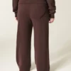 Pantalon de survêtement à jambes larges avec poche en forme de cœur Pantalon de survêtement à jambes larges avec poche en forme de cœur
