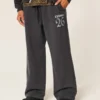 Pantalon de survêtement super baggy avec imprimé « Class of 26 » Pantalon de survêtement super baggy avec imprimé « Class of 26 »