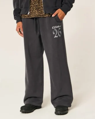 Pantalon de survêtement super baggy avec imprimé « Class of 26 »