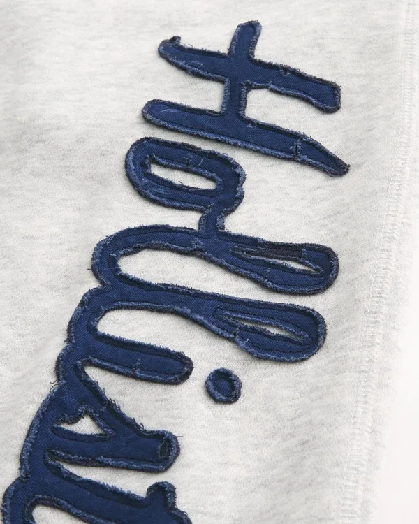 Pantalon de survêtement ultra ample avec logo Vault Release Pantalon de survêtement ultra ample avec logo Vault Release