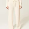 Pantalon droit en tissu gaufré et dentelle Gilly Hicks