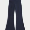 Pantalon évasé à taille repliée et imprimé Aloha