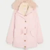Parka doublée de fausse fourrure Parka doublée de fausse fourrure