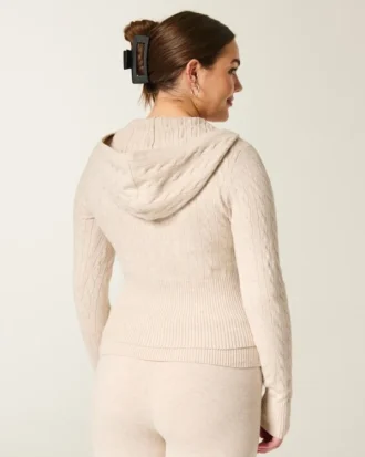 Pull à capuche zippé en maille torsadée Gilly Hicks Pull à capuche zippé en maille torsadée Gilly Hicks
