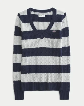 Pull iconique à col en V et torsades