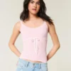 Pull sans manches à nouer sur le devant Pull sans manches à nouer sur le devant