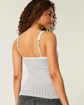 Pull sans manches à nouer sur le devant