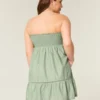 Robe babydoll brodée sans bretelles Robe babydoll brodée sans bretelles