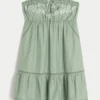 Robe babydoll brodée sans bretelles Robe babydoll brodée sans bretelles