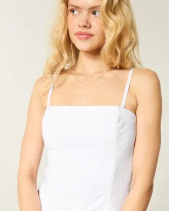 Robe longue brodée sans bretelles