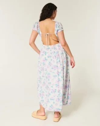 Robe longue à manches courtes et dos nu