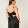 Robe moulante à nœud en satin dans le dos Robe moulante à nœud en satin dans le dos