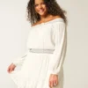Robe tissée à épaules dénudées Robe tissée à épaules dénudées