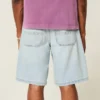Short baggy en denim avec broderie en chaîne Short baggy en denim avec broderie en chaîne