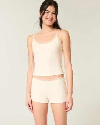 Short court en dentelle gaufrée Gilly Hicks