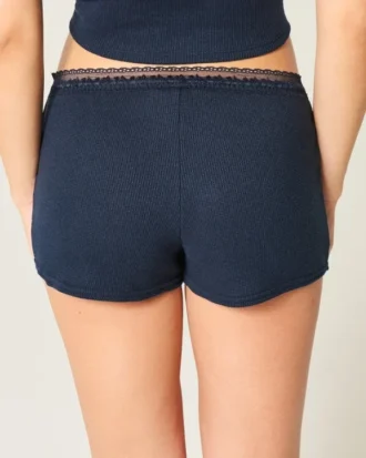 Short court en dentelle gaufrée Gilly Hicks