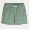 Short de bain mi-cuisse en seersucker Short de bain mi-cuisse en seersucker