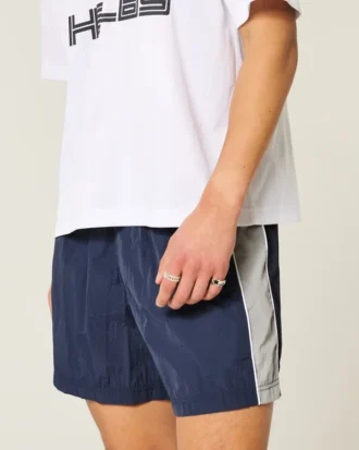 Short de football ample mi-cuisse Short de football ample mi-cuisse