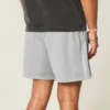 Short de football en tricot avec logo, longueur mi-cuisse