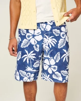 Short de surf au genou