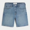 Short en denim ample au-dessus du genou