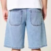 Short en denim ample délavé moyen